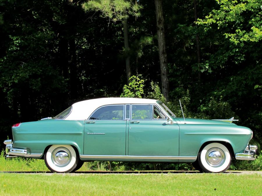 Frazer Manhattan Hardtop Sedan (F5161) 1951 года  (фото 4 из 25)